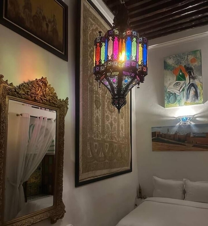 Imagen de la habitación del Hotel Riad Khadija Mille et une Nuit. Foto 11