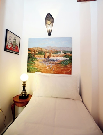 Imagen de la habitación del Hotel Riad Khadija Mille et une Nuit. Foto 13