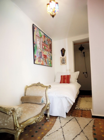 Imagen de la habitación del Hotel Riad Khadija Mille et une Nuit. Foto 16