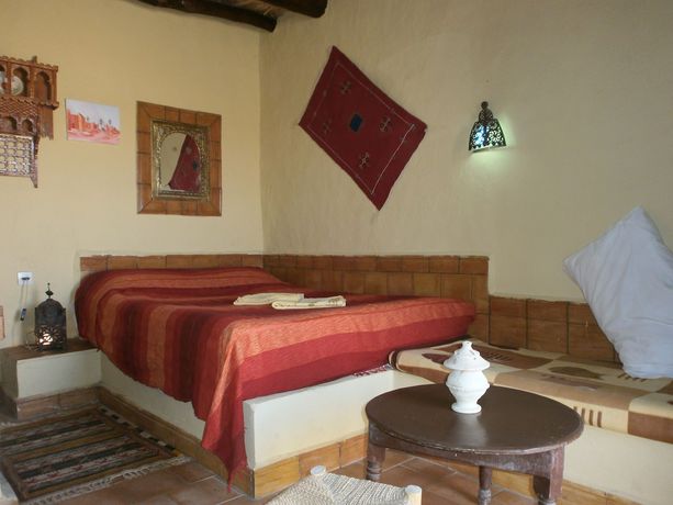 Imagen de la habitación del Hotel Riad Les Flamants Roses, Hassilabied. Foto 3