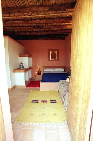 Imagen de la habitación del Hotel Riad Les Flamants Roses, Hassilabied. Foto 6
