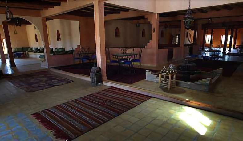 Imagen de los interiores del Hotel Riad Les Flamants Roses, Hassilabied. Foto 17
