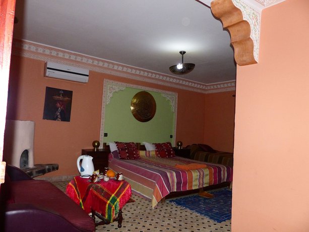 Imagen de la habitación del Hotel Riad Oussagou. Foto 7