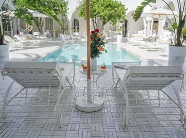 Imagen de la piscina del Hotel Riad Palais Blanc. Foto 16