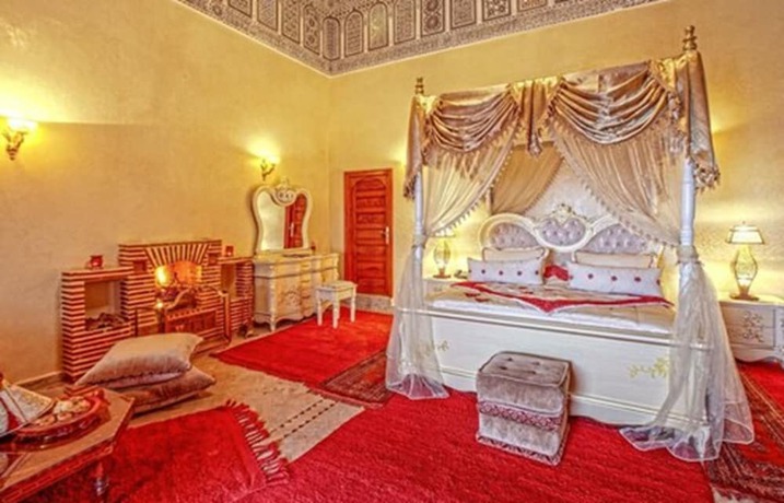 Imagen de la habitación del Hotel Riad dar Essalam. Foto 16