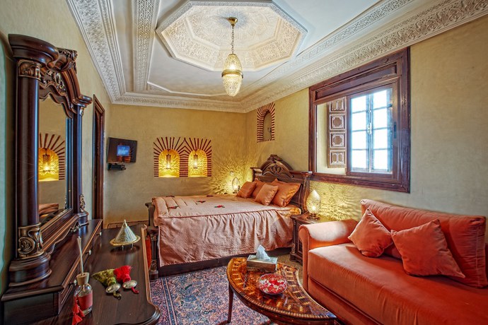 Imagen de la habitación del Hotel Riad dar Essalam. Foto 18