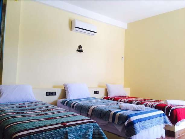 Imagen de la habitación del Hotel Riad les Flamants Roses, Hassilabied. Foto 3