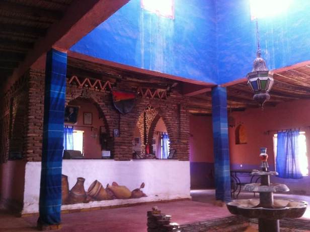 Imagen de los interiores del Hotel Riad les Flamants Roses, Hassilabied. Foto 17