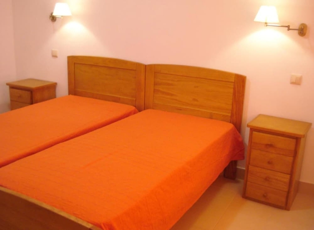 Imagen de la habitación del Hotel Rialgarve. Foto 7