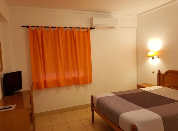 Imagen de la habitación del Hotel Rialgarve. Foto 12