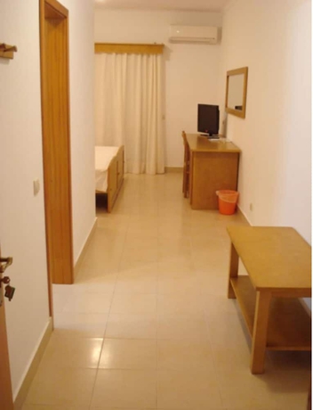 Imagen de la habitación del Hotel Rialgarve. Foto 15