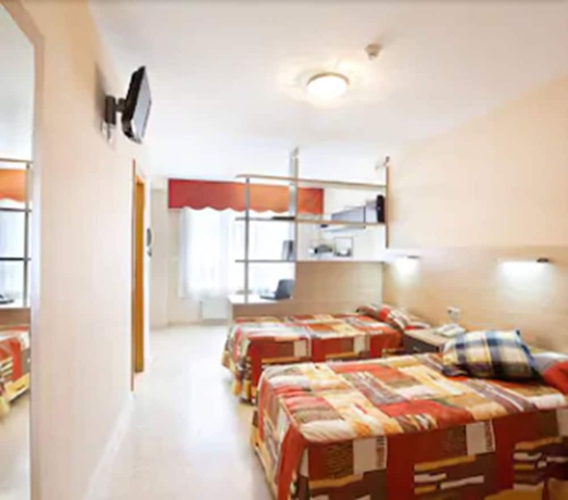 Imagen de la habitación del Hotel Rialta Apartahotel. Foto 2