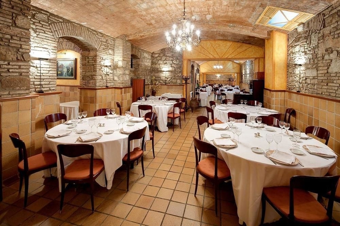 Imagen del bar/restaurante del Hotel Rialto, Barrio Gotico. Foto 6