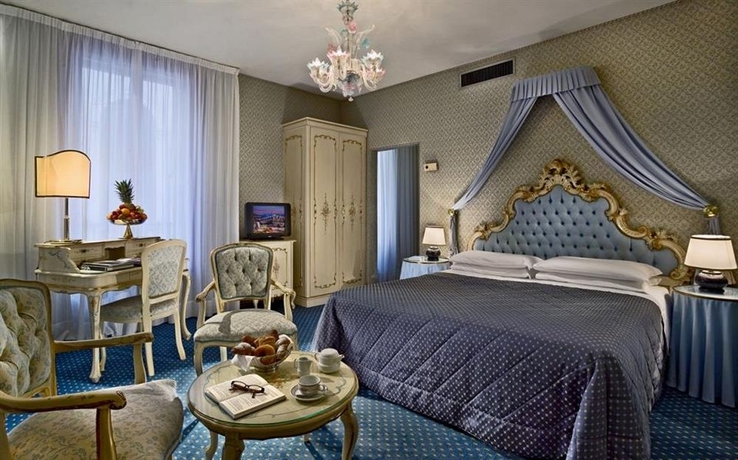 Imagen de la habitación del Hotel Rialto, Venecia. Foto 3