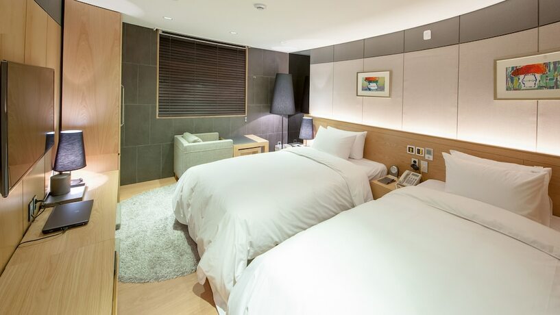 Imagen general del Hotel Rian. Foto 7