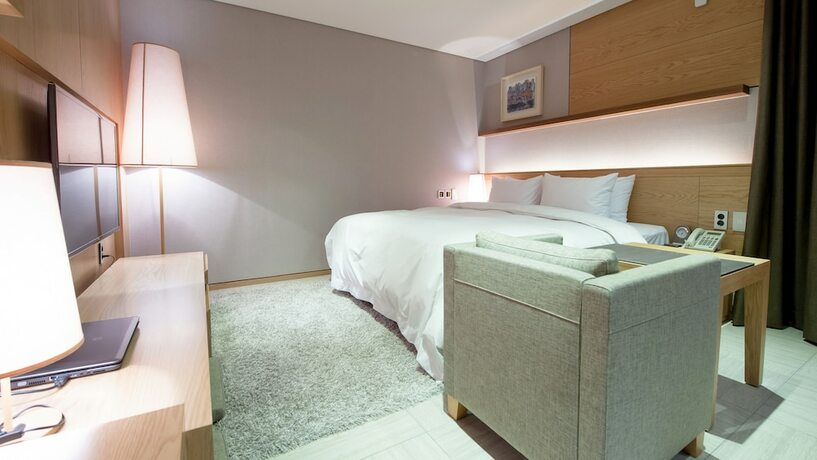 Imagen general del Hotel Rian. Foto 11