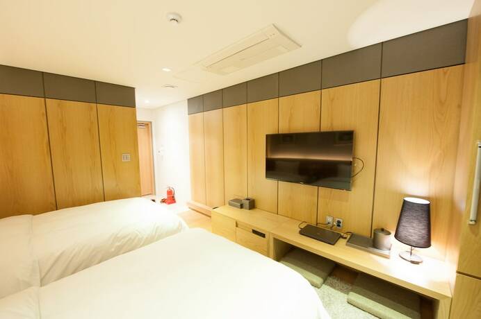 Imagen de la habitación del Hotel Rian. Foto 17