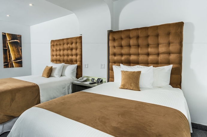 Imagen de la habitación del Hotel Riande Aeropuerto and Casino. Foto 7