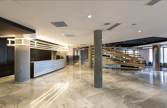 Imagen de los interiores del Hotel Riazor, A Coruña. Foto 17