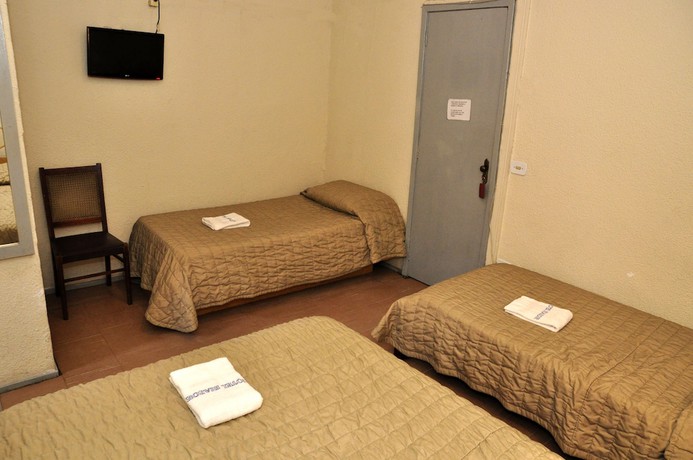 Imagen de la habitación del Hotel Riazor, Aeropuerto Santos Dumont. Foto 7