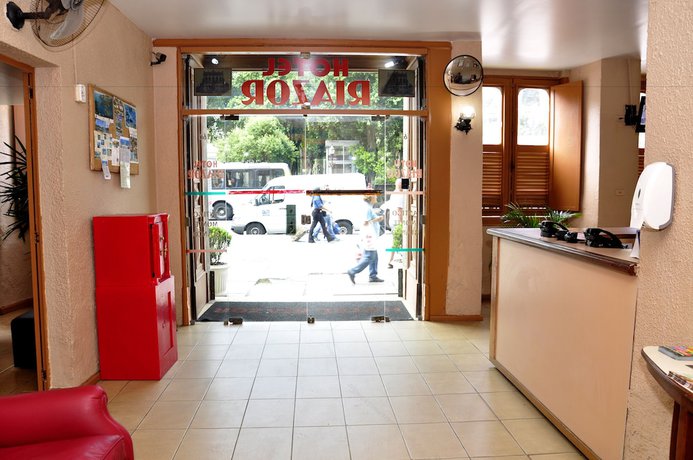 Imagen de los interiores del Hotel Riazor, Aeropuerto Santos Dumont. Foto 20