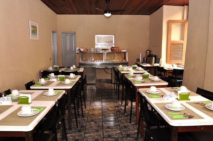 Imagen del bar/restaurante del Hotel Riazor, Aeropuerto Santos Dumont. Foto 2