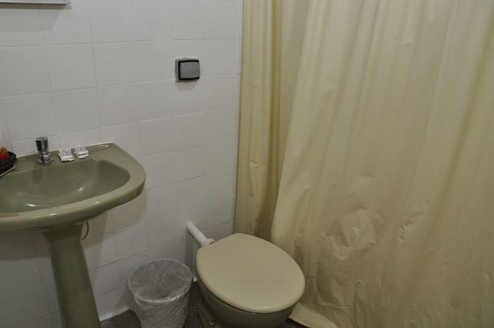 Imagen de la habitación del Hotel Riazor, Aeropuerto Santos Dumont. Foto 10