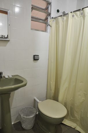 Imagen de la habitación del Hotel Riazor, Aeropuerto Santos Dumont. Foto 16