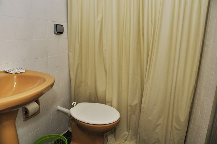 Imagen de la habitación del Hotel Riazor, Aeropuerto Santos Dumont. Foto 18