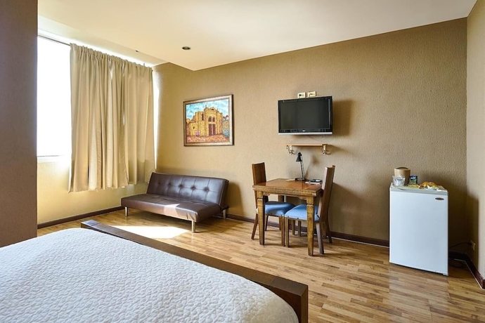 Imagen de la habitación del Hotel Riazor, Zona Colonial. Foto 13