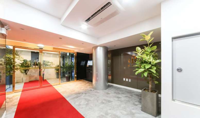 Imagen de los interiores del Hotel Ribe. Foto 19