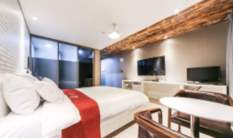 Imagen de la habitación del Hotel Ribe. Foto 10