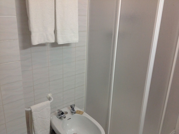 Imagen de la habitación del Hotel Ribeiro. Foto 5