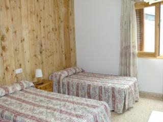 Imagen de la habitación del Hotel Ribera, El Pont de Suert. Foto 3