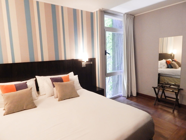 Imagen de la habitación del Hotel Ribera Sur. Foto 2