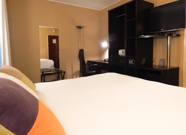 Imagen de la habitación del Hotel Ribera Sur. Foto 13