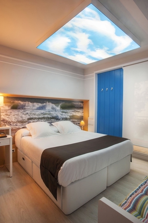 Imagen de la habitación del Hotel Ribes Roges. Foto 5