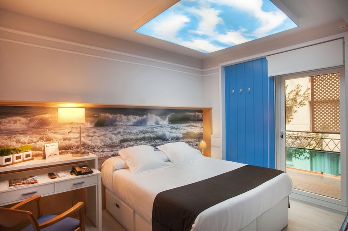 Imagen de la habitación del Hotel Ribes Roges. Foto 13