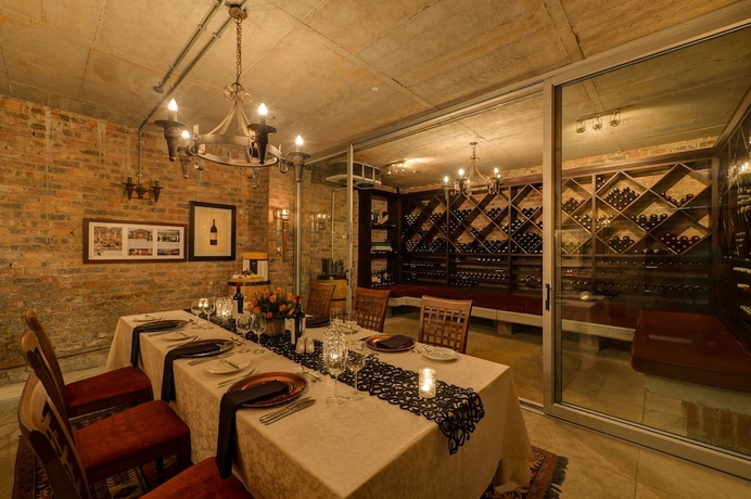 Imagen del bar/restaurante del Hotel Riboville. Foto 5