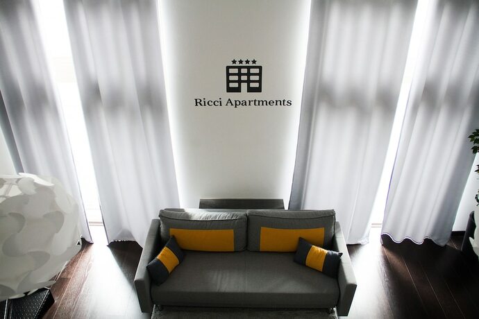 Imagen de la habitación del Hotel Ricci Apartments. Foto 14