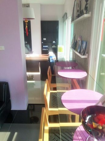 Imagen del bar/restaurante del Hotel Ricco Residence Suvarnabhumi. Foto 4