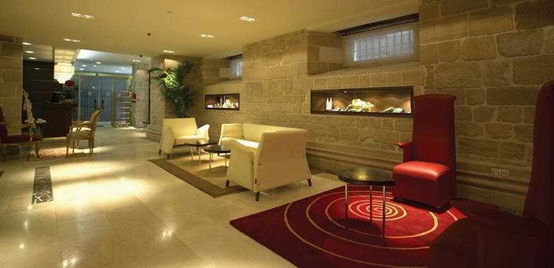 Imagen de los interiores del Hotel Rice Palacio De Los Blasones. Foto 11