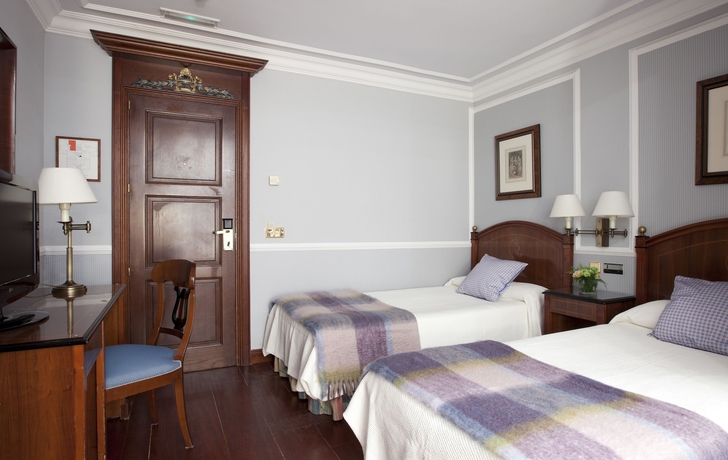 Imagen de la habitación del Hotel Rice Reyes Católicos. Foto 8