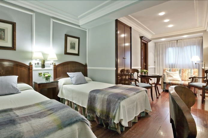 Imagen de la habitación del Hotel Rice Reyes Católicos. Foto 11