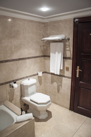 Imagen de la habitación del Hotel Rice Reyes Católicos. Foto 17