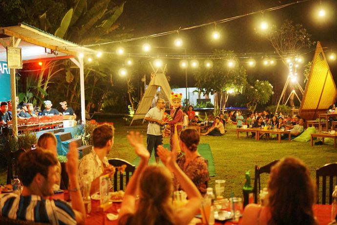 Imagen del bar/restaurante del Hotel Rich Farmer Eco House and Yoga. Foto 1