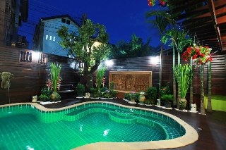 Imagen de la piscina del Hotel Rich Lanna House, Chiang Mai Ciudad. Foto 26