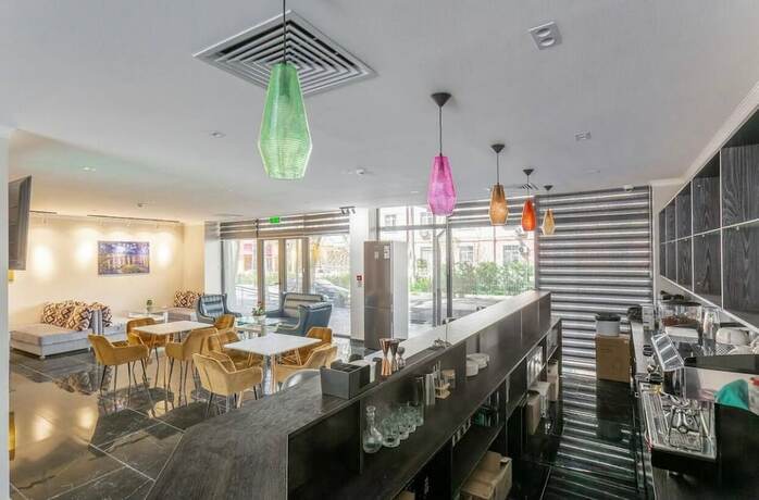 Imagen del bar/restaurante del Hotel Rich Park. Foto 9