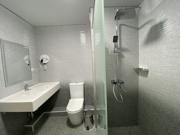 Imagen general del Hotel Rich Park. Foto 1