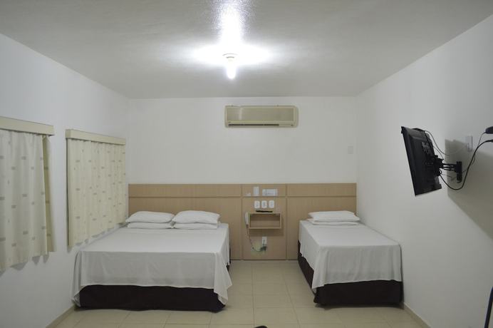 Imagen de la habitación del Hotel Richard, Porto Velho. Foto 12